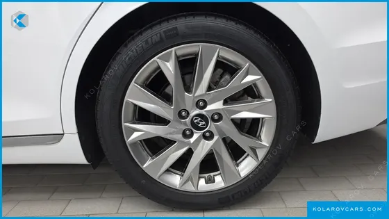 HYUNDAI GRANDEUR CALLIGRAPHY