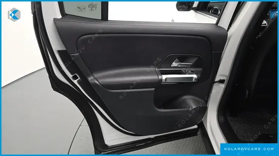 MERCEDES GLB-CLASS GLB220