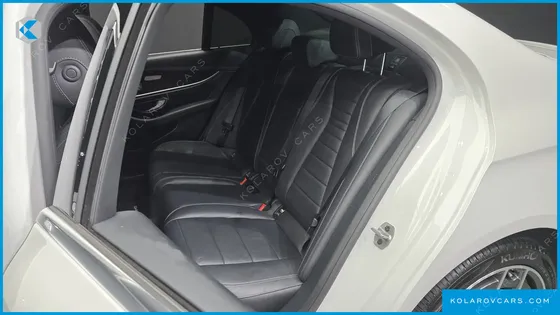 MERCEDES E-CLASS E220D 4MATIC AMG LINE