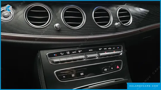 MERCEDES E-CLASS E220D 4MATIC AMG LINE