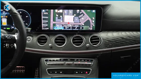MERCEDES E-CLASS E220D 4MATIC AMG LINE