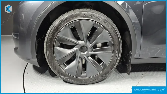 TESLA MODEL Y LONG RANGE AWD