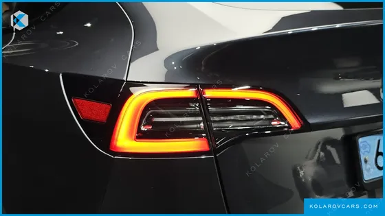 TESLA MODEL Y LONG RANGE AWD