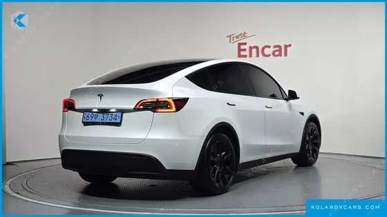 TESLA MODEL Y RWD