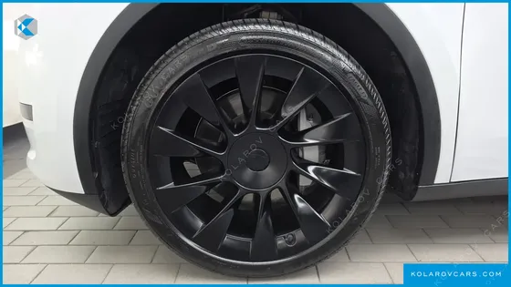 TESLA MODEL Y RWD