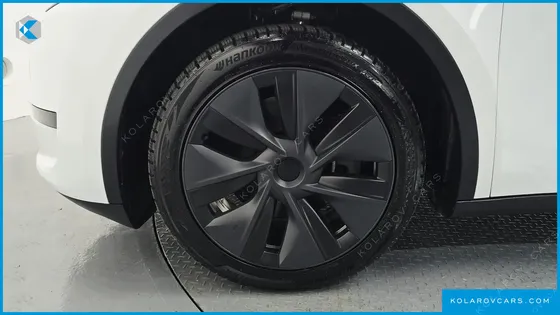 TESLA MODEL Y RWD