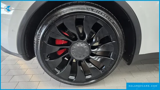TESLA MODEL Y PERFORMANCE AWD