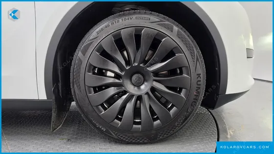 TESLA MODEL Y RWD