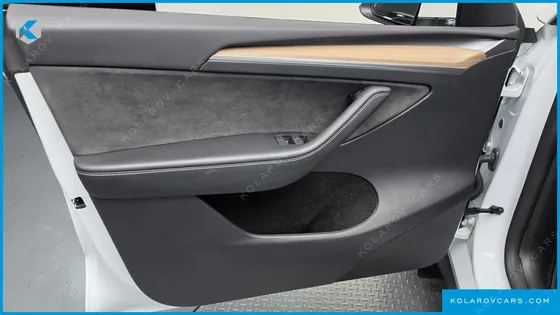 TESLA MODEL Y RWD