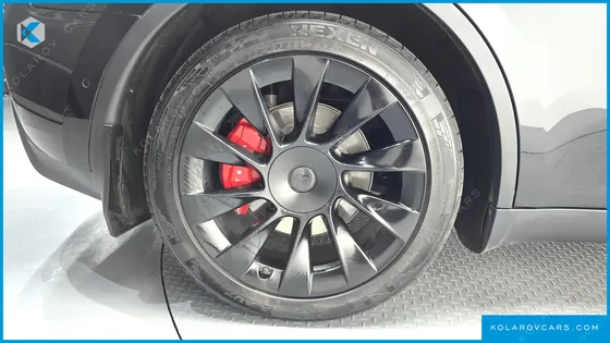 TESLA MODEL Y LONG RANGE AWD