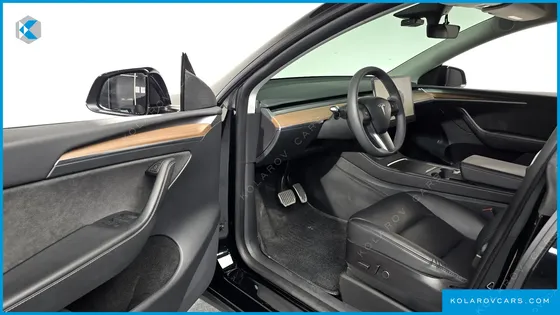 TESLA MODEL Y LONG RANGE AWD