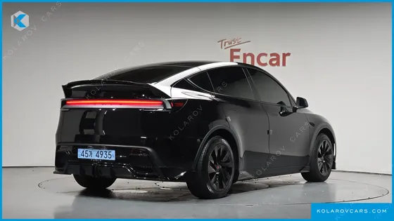 TESLA MODEL Y RWD