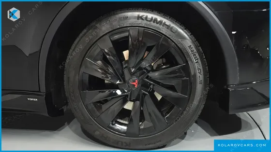 TESLA MODEL Y RWD