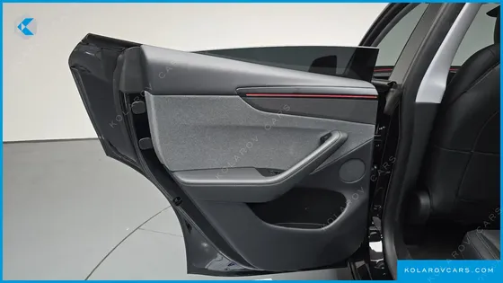 TESLA MODEL Y RWD