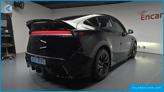 TESLA MODEL Y RWD