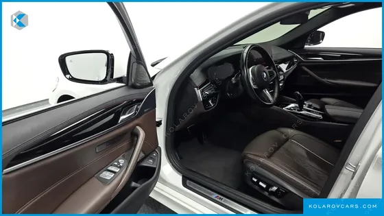 BMW 5 SERIES 530E M SPORT