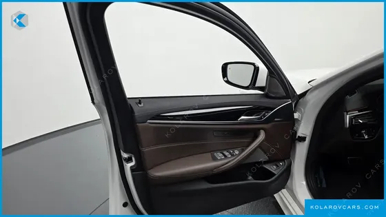 BMW 5 SERIES 530E M SPORT