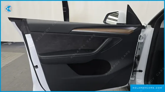 TESLA MODEL Y RWD