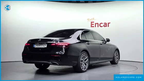 MERCEDES E-CLASS E220D 4MATIC AMG LINE