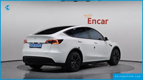 TESLA MODEL Y RWD