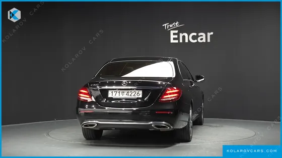 MERCEDES E-CLASS E300 AVANTGARDE