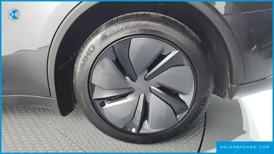 TESLA MODEL Y RWD