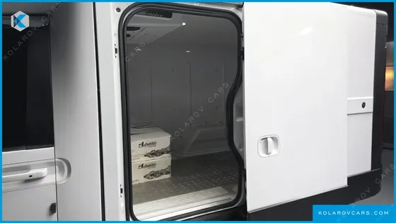 HYUNDAI ST1 CARGO FREEZER CONTAINER