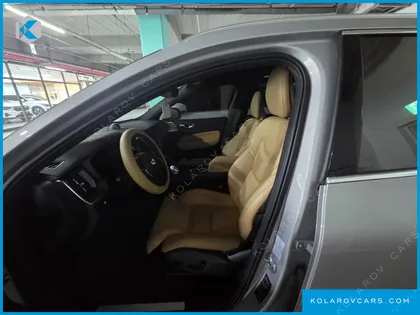 VOLVO XC60 B5 ULTIMATE BRIGHT
