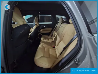 VOLVO XC60 B5 ULTIMATE BRIGHT