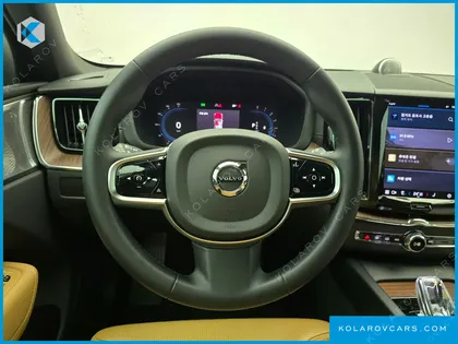VOLVO XC60 B5 ULTIMATE BRIGHT