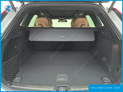 VOLVO XC60 B5 ULTIMATE BRIGHT