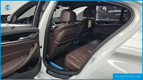BMW 5 SERIES 530E M SPORT