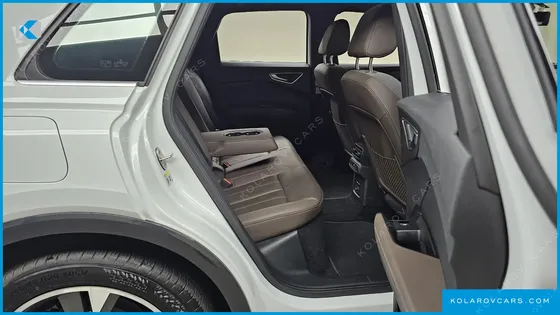 AUDI Q4 E-TRON 40 PREMIUM