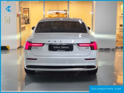 VOLVO S90 B5 ULTRA BRIGHT