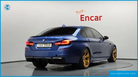 BMW M5 M5 SEDAN