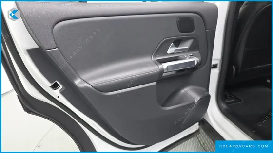 MERCEDES EQB EQB300 4MATIC AMG LINE