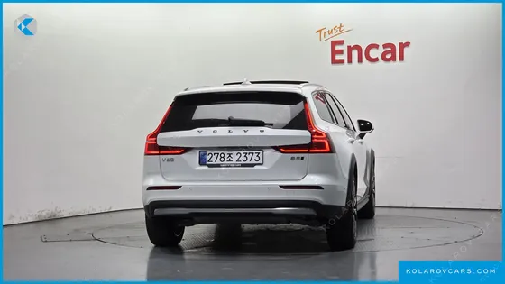 VOLVO V60 B5 ULTRA AWD