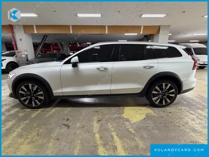 VOLVO V60 B5 PRO AWD