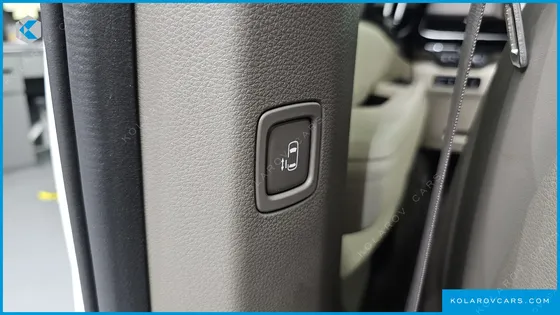KIA CARNIVAL HEV 9SEATER SIGNATURE
