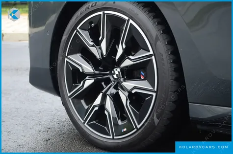 BMW I7 M70 XDRIVE M PERFORMANCE