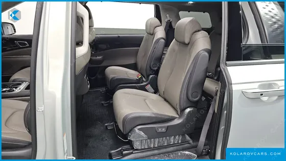 KIA CARNIVAL HEV 9SEATER SIGNATURE