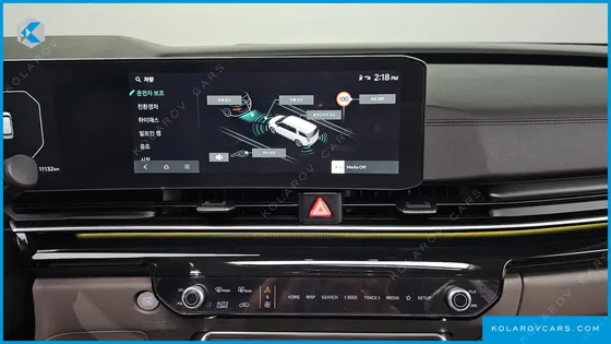KIA CARNIVAL HEV 9SEATER SIGNATURE