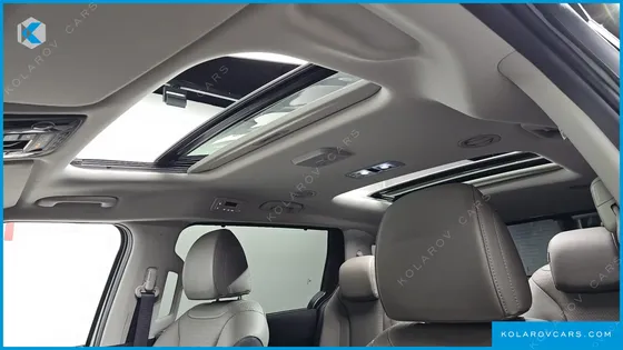 KIA CARNIVAL HEV 9SEATER SIGNATURE