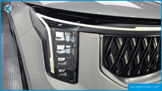KIA CARNIVAL HEV 9SEATER SIGNATURE