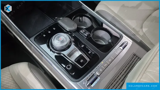 KIA CARNIVAL HEV 9-SEATER HI-LIMOUSINE