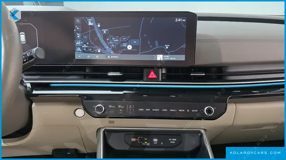 KIA CARNIVAL HEV 9-SEATER HI-LIMOUSINE