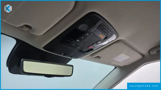 KIA CARNIVAL HEV 9-SEATER HI-LIMOUSINE