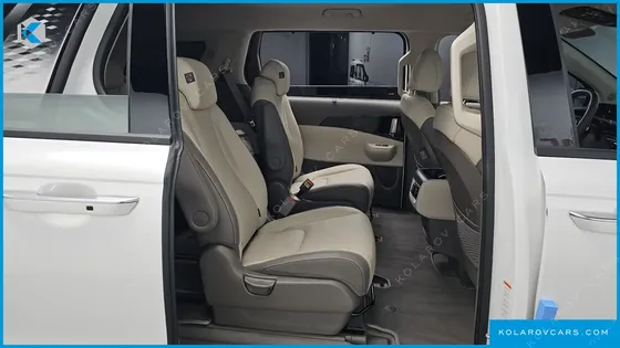 KIA CARNIVAL HEV 9SEATER SIGNATURE
