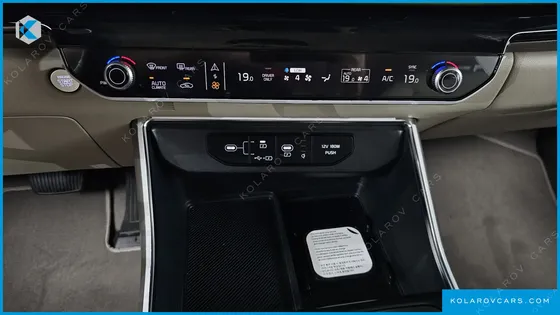 KIA CARNIVAL HEV 9SEATER SIGNATURE