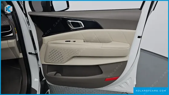 KIA CARNIVAL HEV 9SEATER SIGNATURE